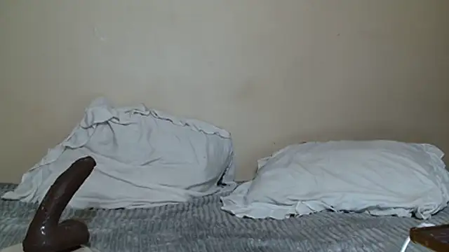 KinkyJXxX webcam