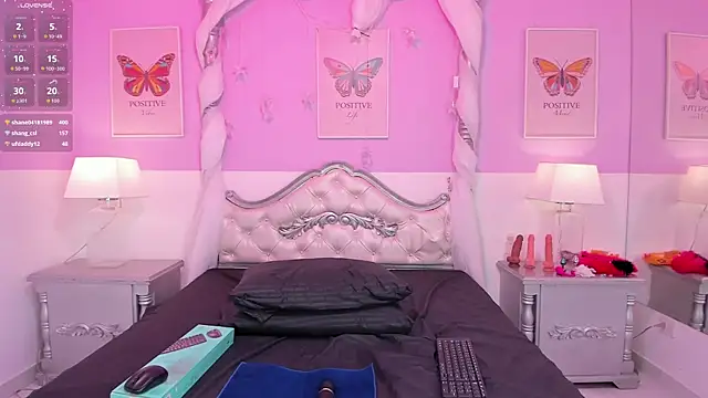 TaniaPierce webcam