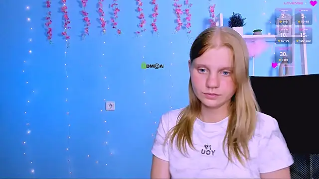 bella_sky11 webcam