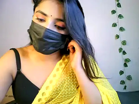 NANCY_OBEROYE_ webcam