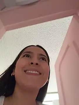 LittleDoll___ webcam