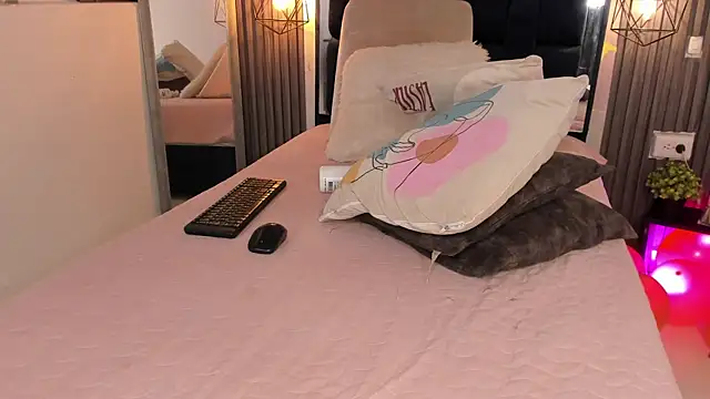 kristakinnky webcam