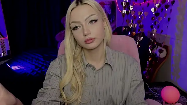 LinaLirian webcam