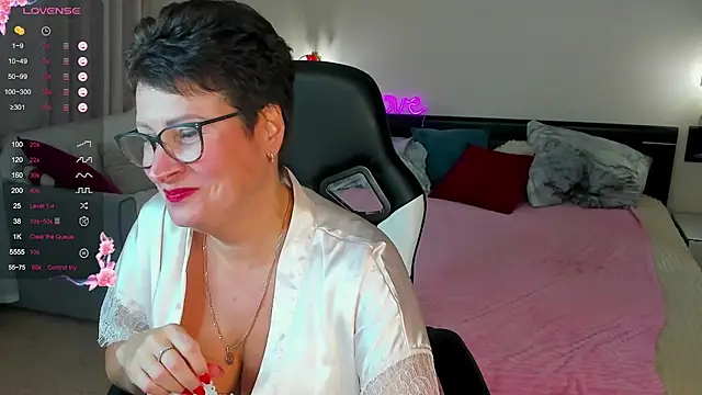 JennyMons webcam
