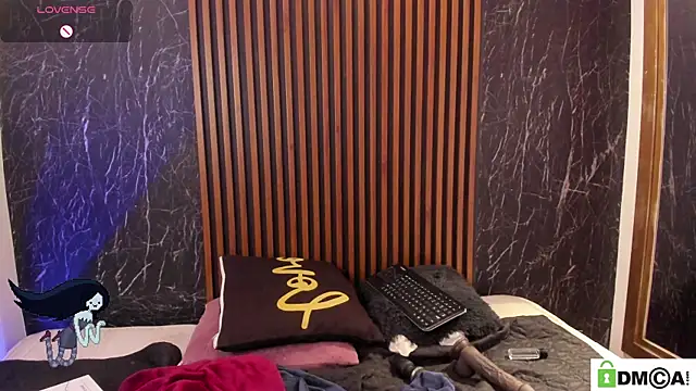 Marilyndackaria_ webcam