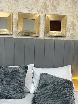 AnitaMore_ webcam