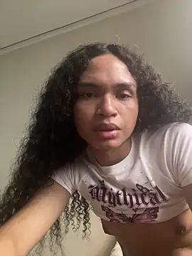 Ieleneina - Trans webcam sex chat