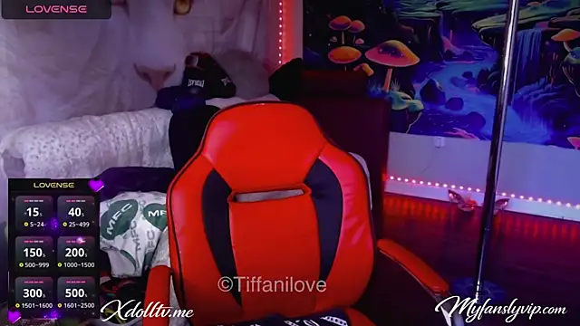 Tiffanilove webcam