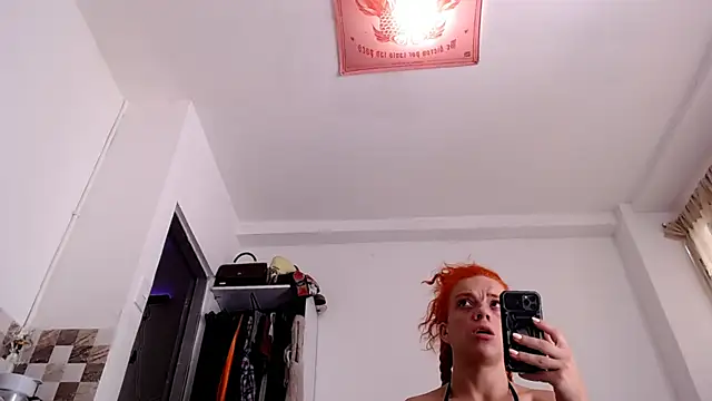 saara_johnson496 webcam