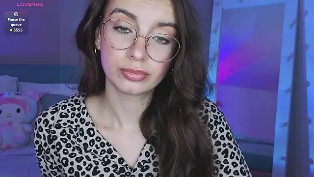 Real_cutie1 webcam