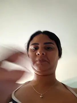 sexy-latin10 webcam