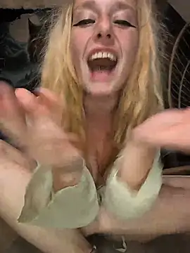 Sweet-SpicyOff webcam