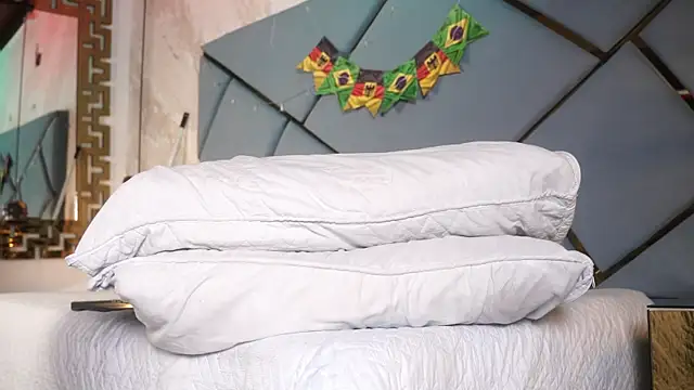 marcela_rojas webcam
