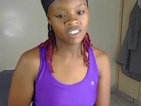 Nicole_ness webcam