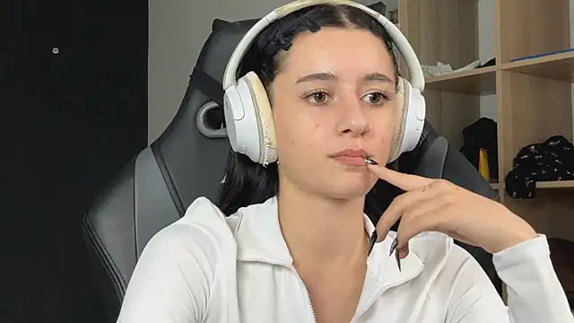 NakishaPreedom webcam
