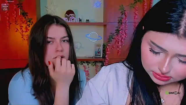 amanda_striking webcam