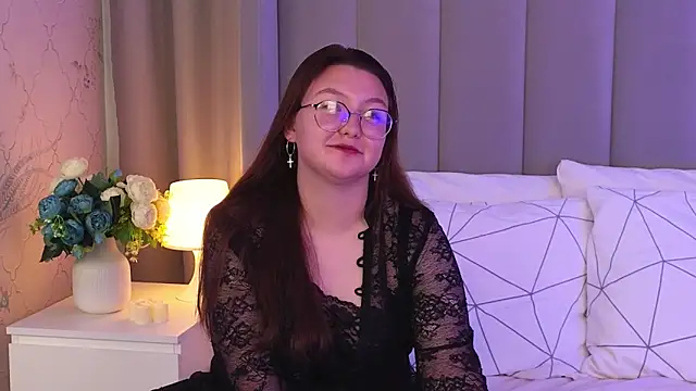 SophiaaBelle webcam