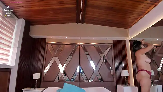 IsabellaaJoness webcam