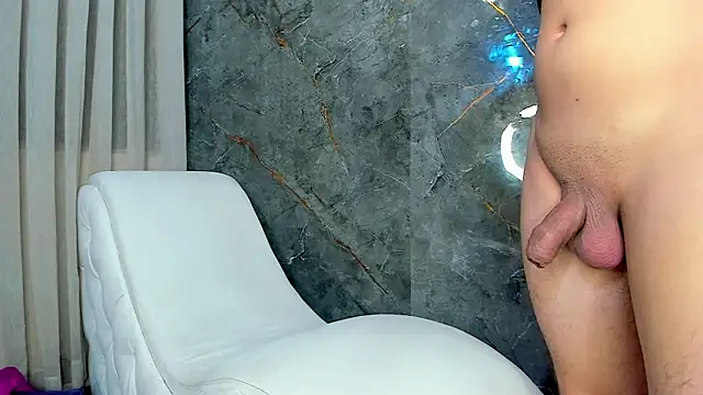 Yourslust_ webcam