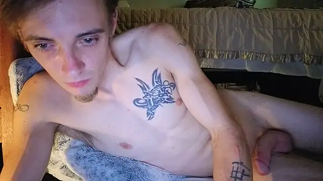 Ilovepussy1911 webcam