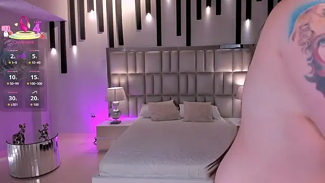 SarahRhodes_ webcam