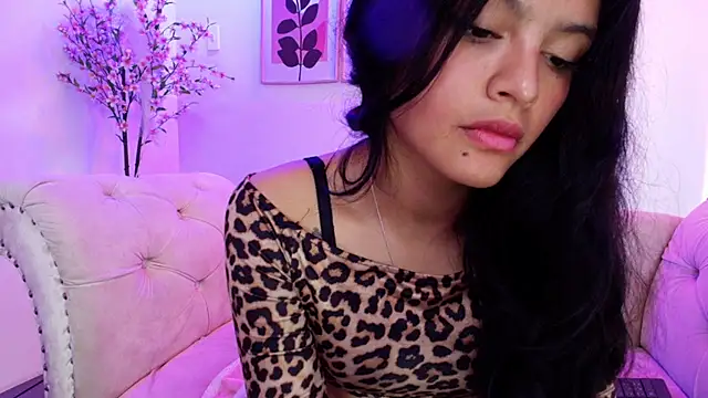 Maddie_T18 webcam