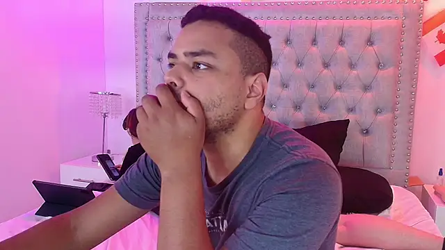 TarlyWho webcam