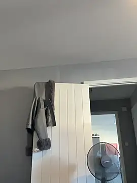 Poppylooloo webcam