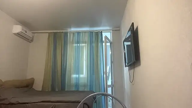 BossedFrog webcam