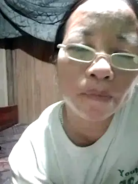 Mye_kiss webcam