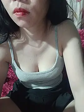 AvaRoyale webcam