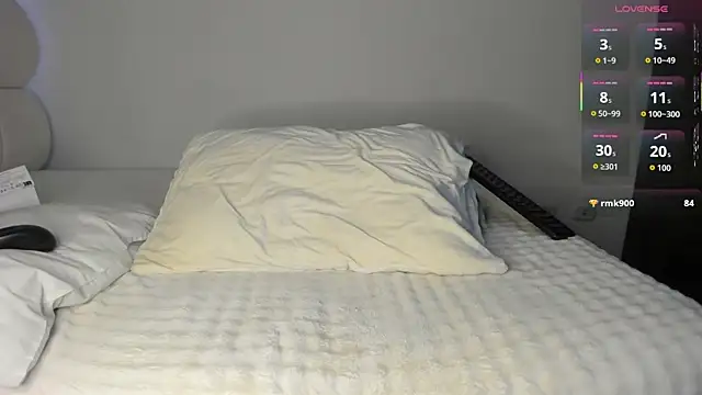 Nina_squirtt webcam