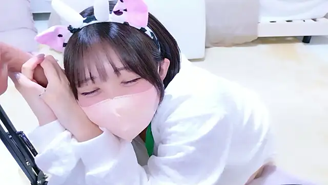 Hinata_Sun live cam on StripChat