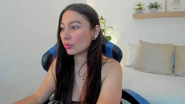 bella_99_ live cam on StripChat