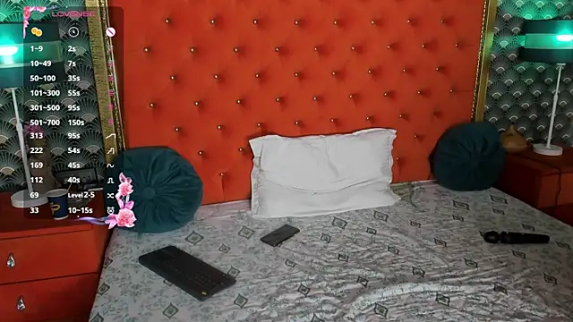 VallerieJones webcam