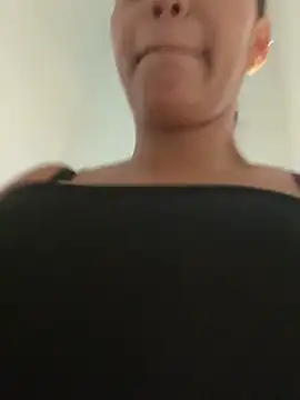 Sara-77 webcam
