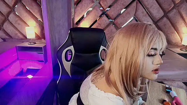 lya_nekko_ webcam