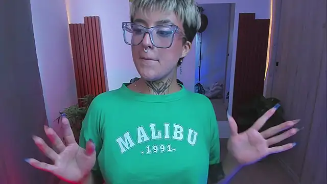 Rebeka-baker webcam