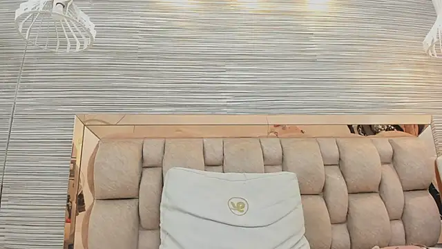 ikia_lopez_ webcam
