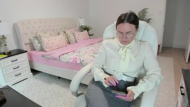 Vika73 webcam