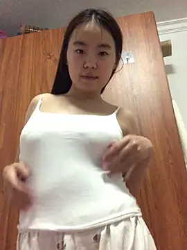 qingti520-18girl webcam