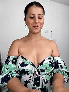 Nahiajhonson_ webcam