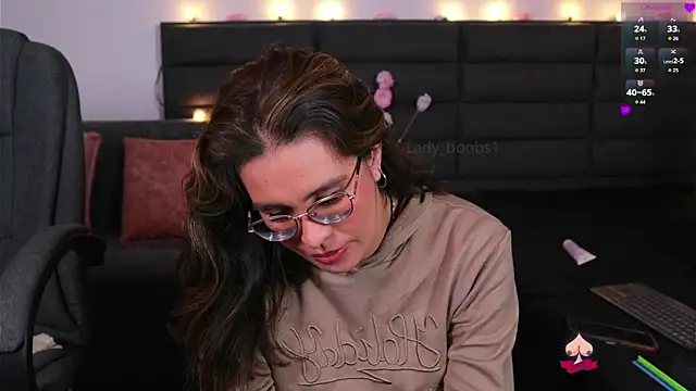 kathieandpovcock1 live sex cam