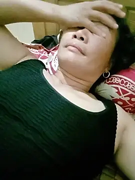 BlueGirlyeah webcam