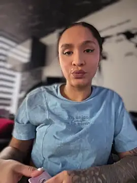 Isabella-Teen webcam
