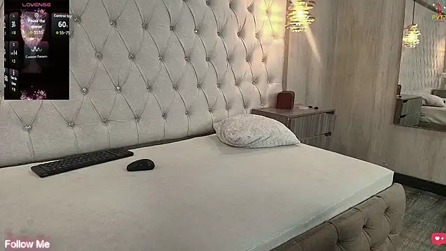 TamaraaHoney webcam