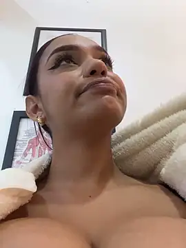 Sara-77 Live Web Cam Show