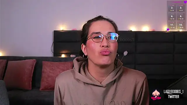 kathieandpovcock1 webcam