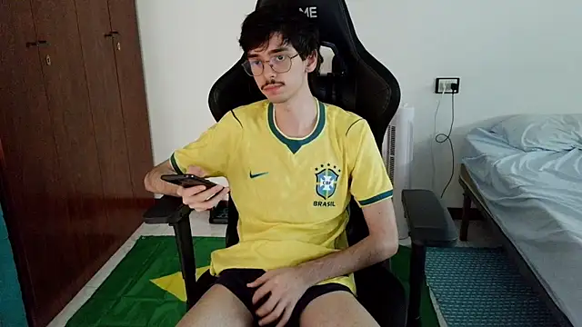 gabrielNovin17cm webcam