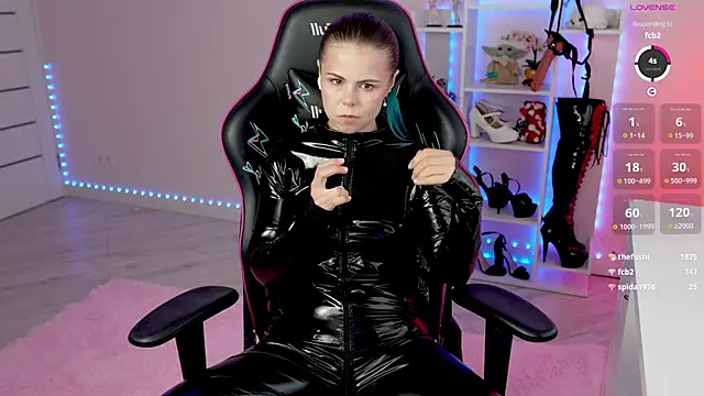QueenAliceX webcam